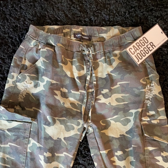Cargo Joggers Camo - Picture 2 of 5
